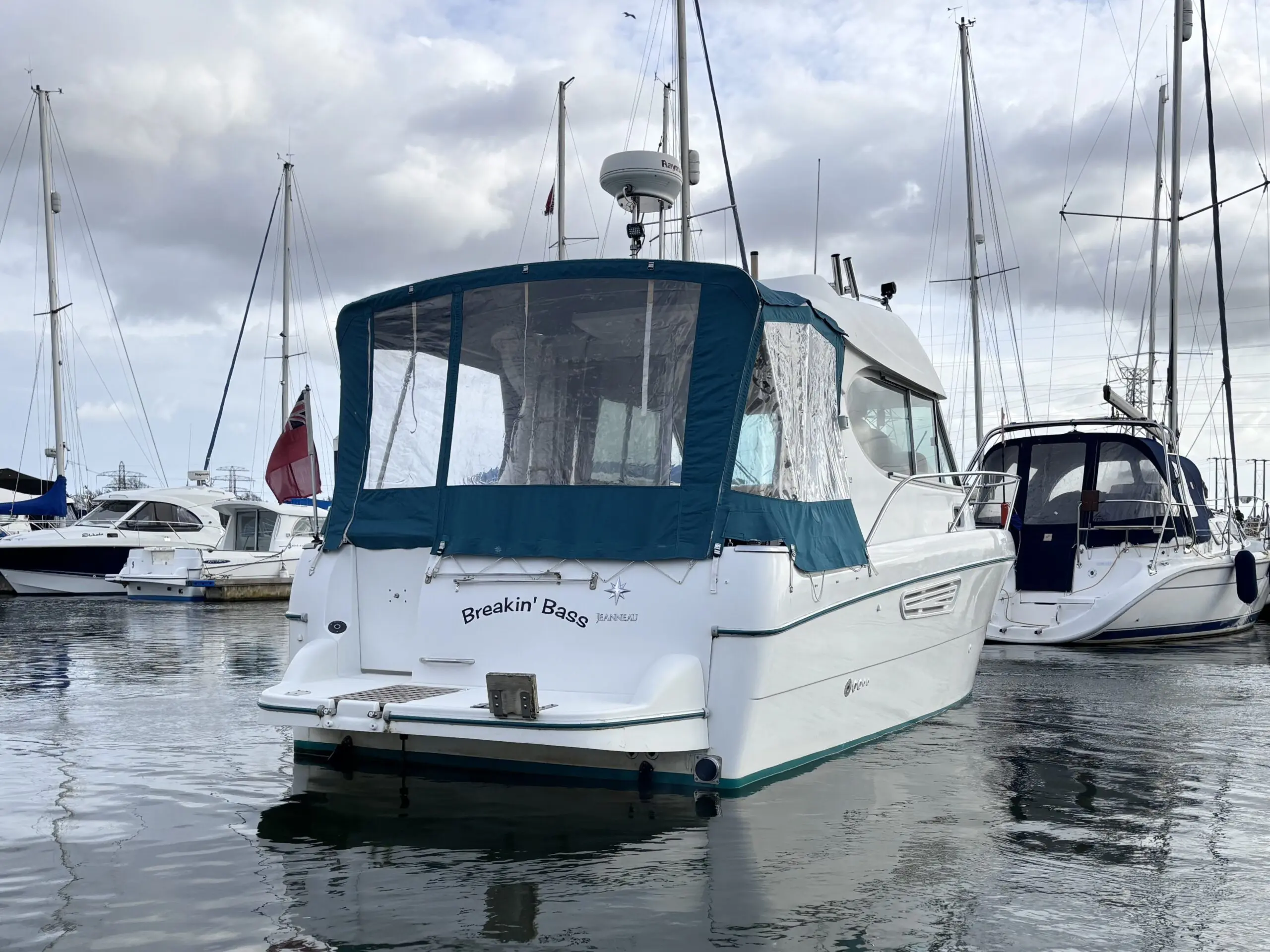 2004 Jeanneau merry fisher 805