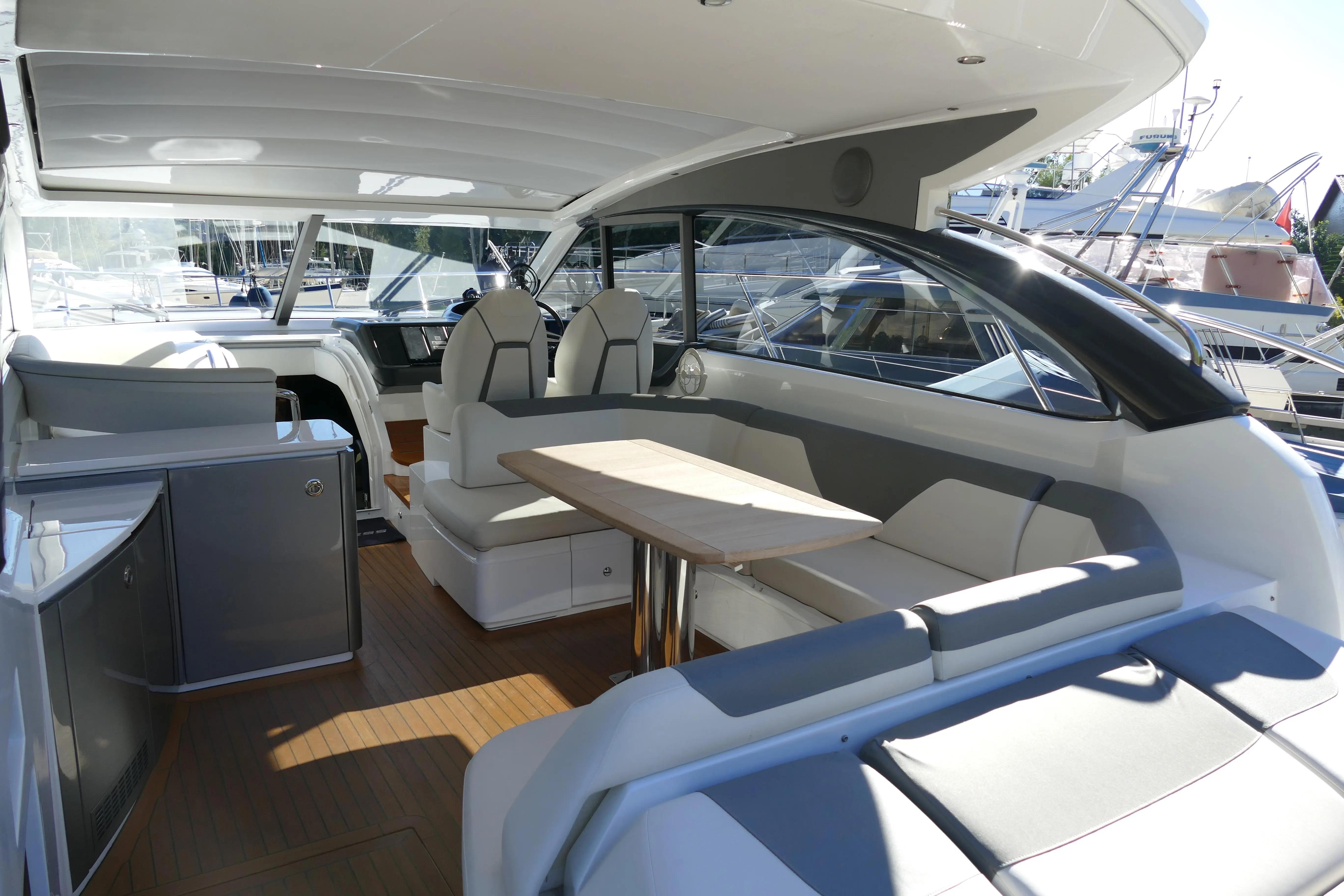 2019 Princess v50