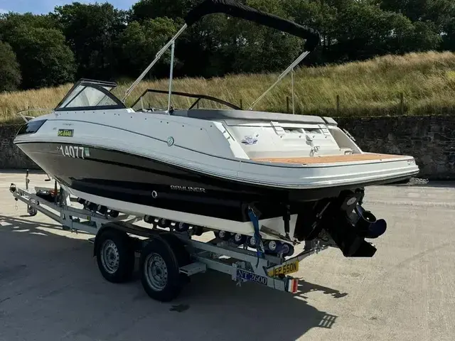 Bayliner VR5 Bowrider I-O