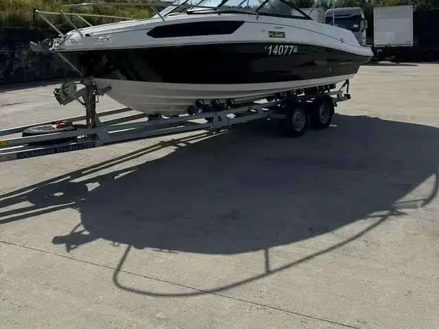 Bayliner VR5 Bowrider I-O