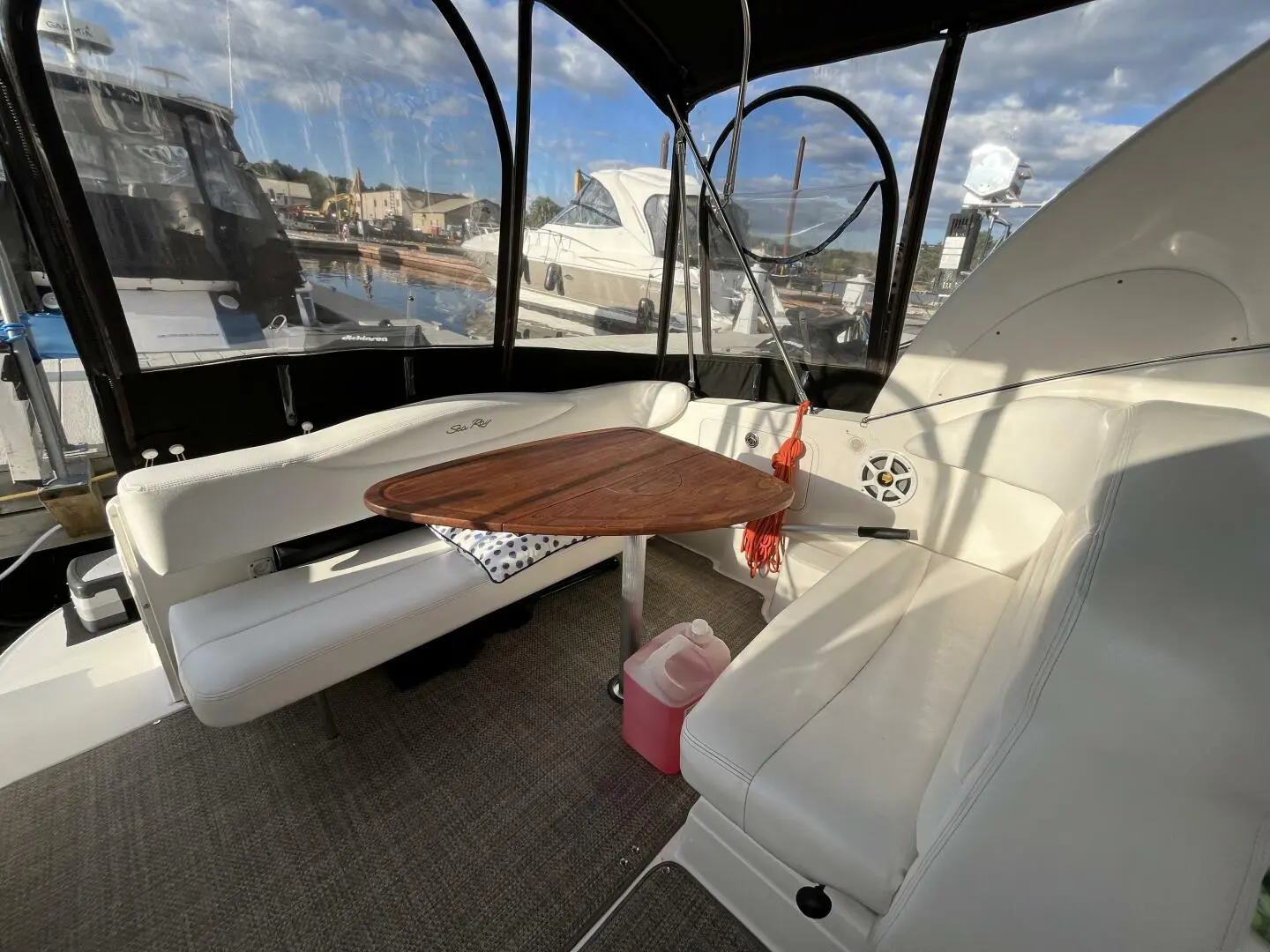 2006 Sea Ray sundancer 280