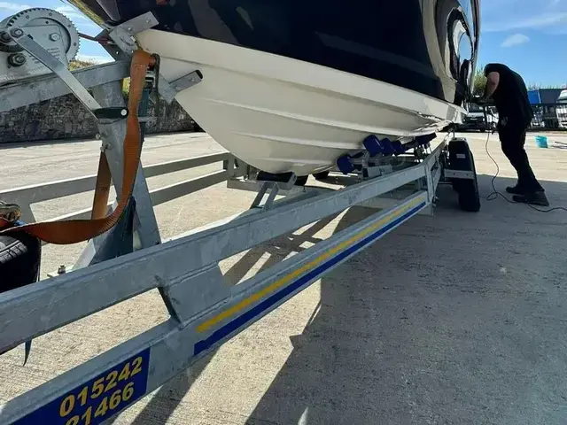 Bayliner VR5 Bowrider I-O