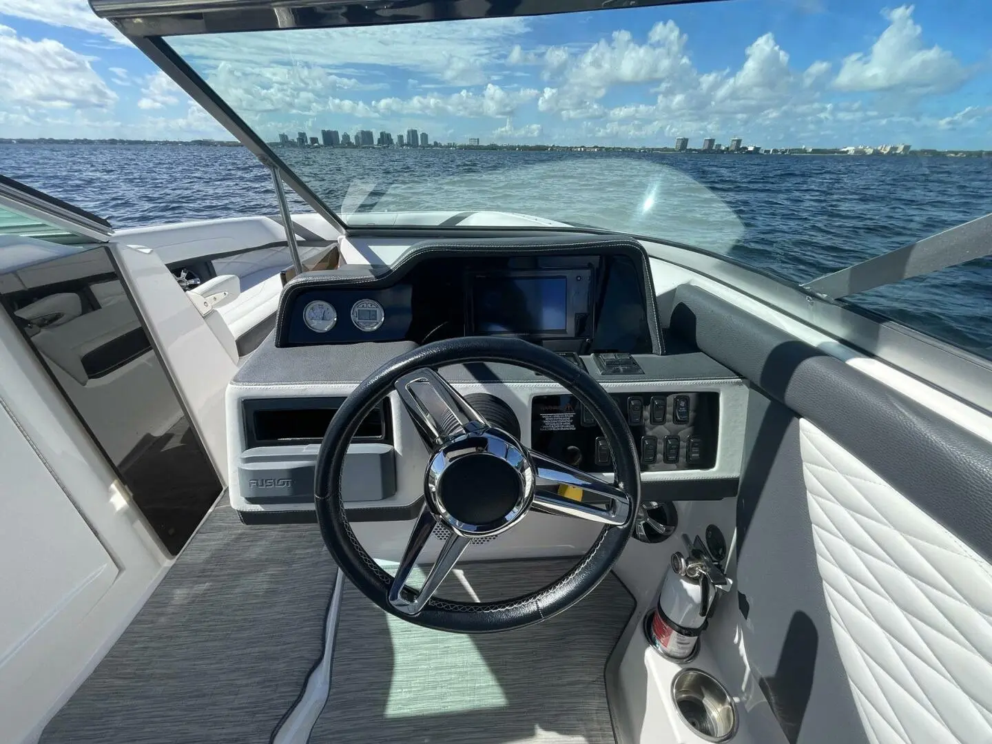 2018 Regal fasdeck 26