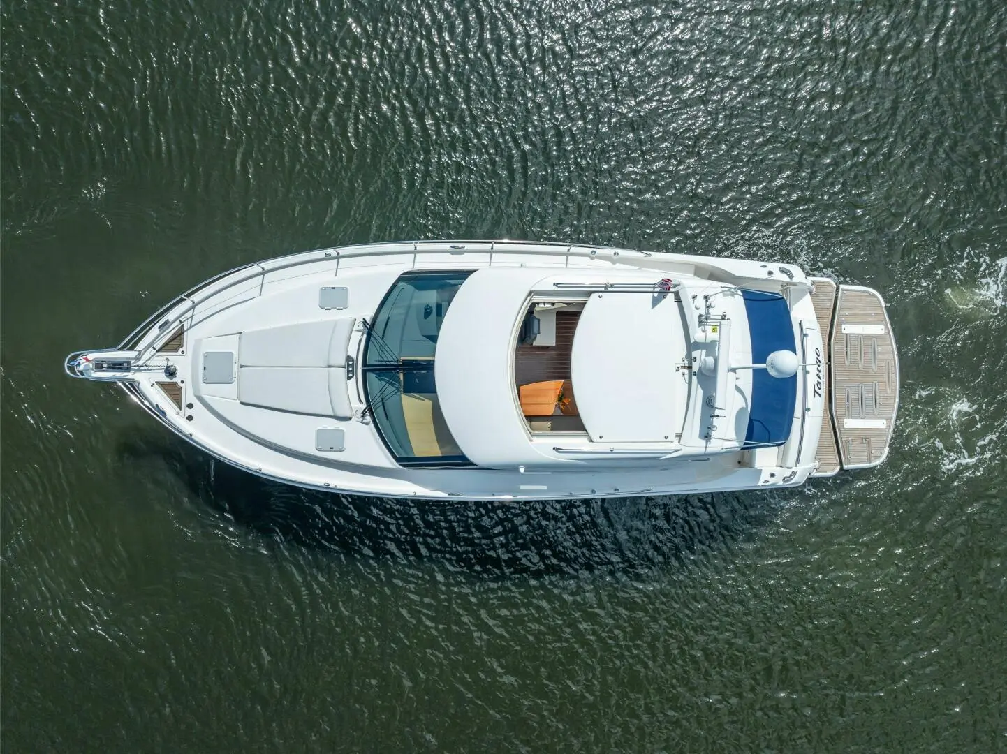 2009 Riviera 4400 sport yacht