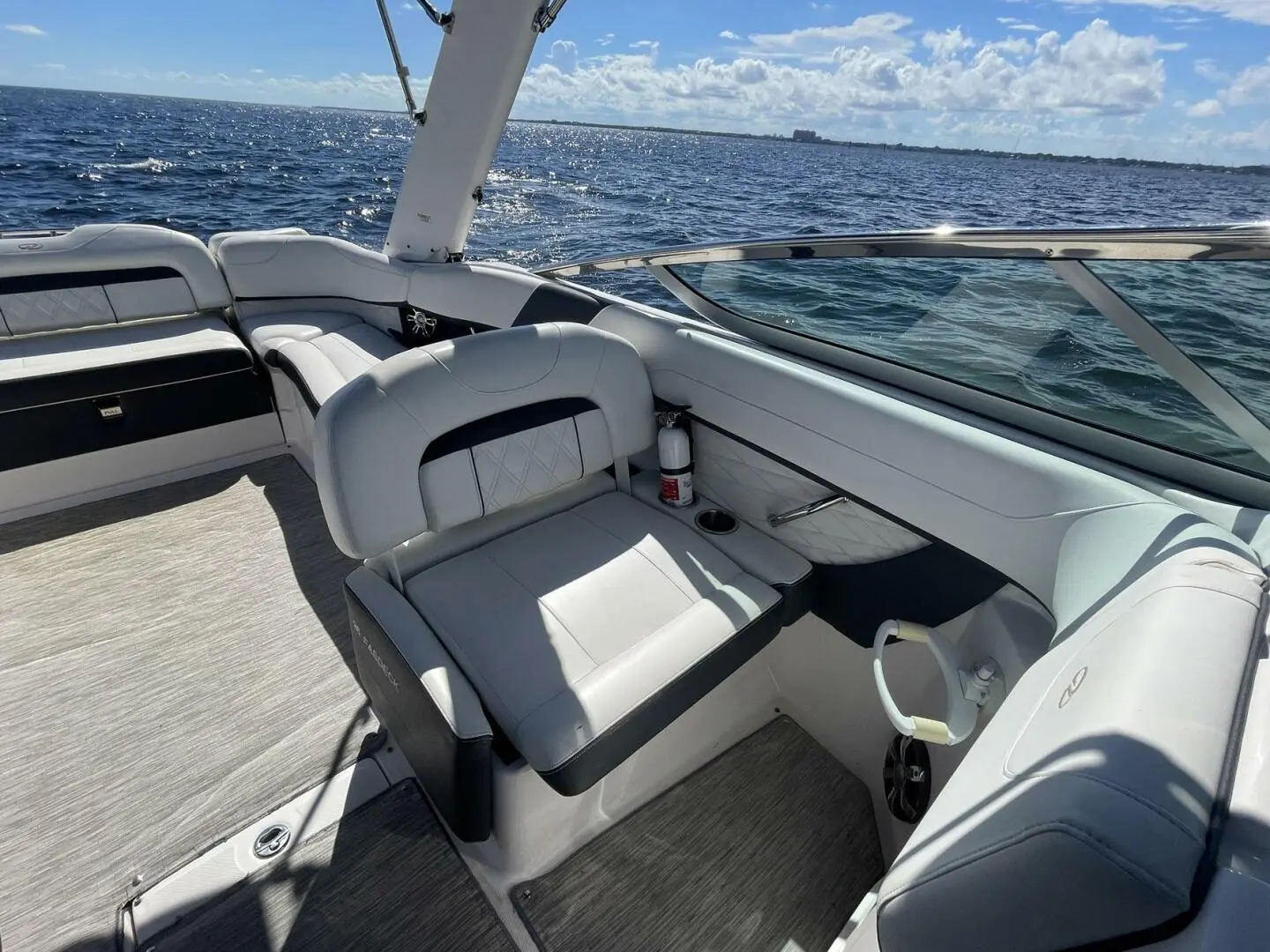 2018 Regal fasdeck 26