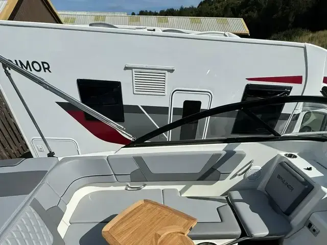 Bayliner VR5 Bowrider I-O