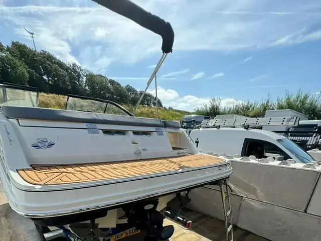 Bayliner VR5 Bowrider I-O