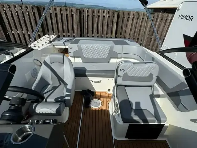 Bayliner VR5 Bowrider I-O