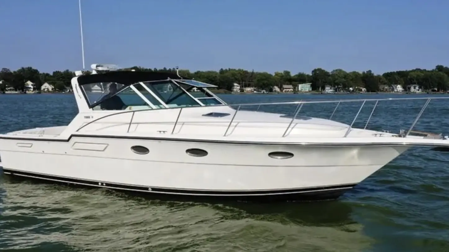 1992 Tiara 3300 open