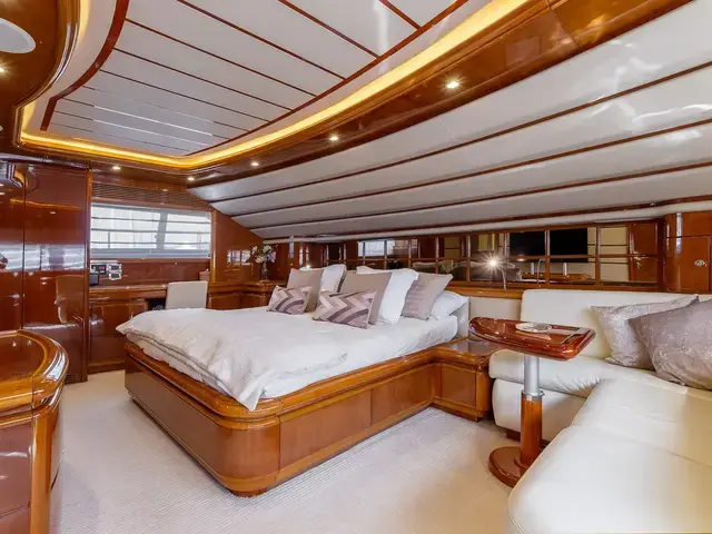 Ferretti Yachts Custom Line 94 (MAMA BERTA)