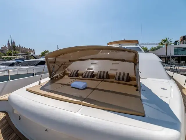 Ferretti Yachts Custom Line 94