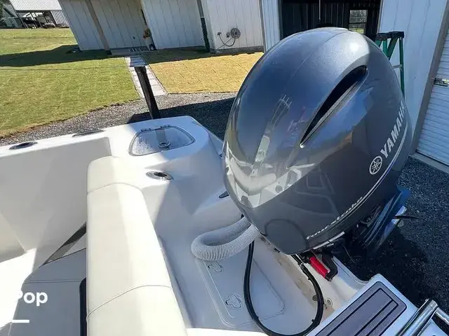 Tidewater Boats 210 CC Adventure