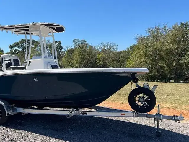 Tidewater Boats 210 CC Adventure