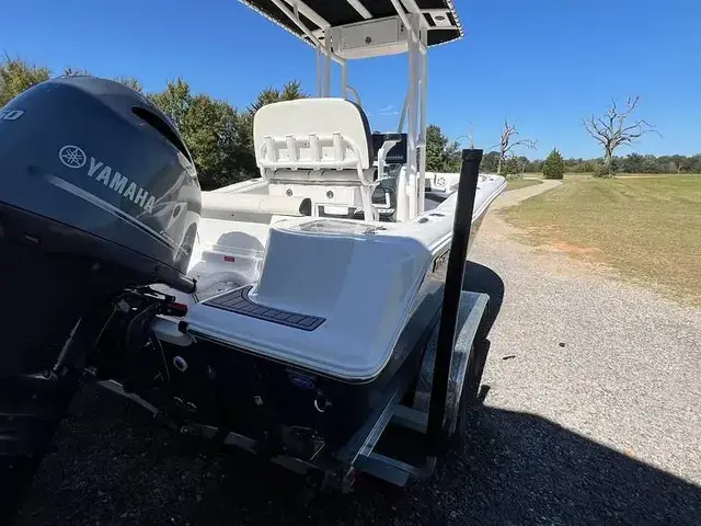 Tidewater Boats 210 CC Adventure