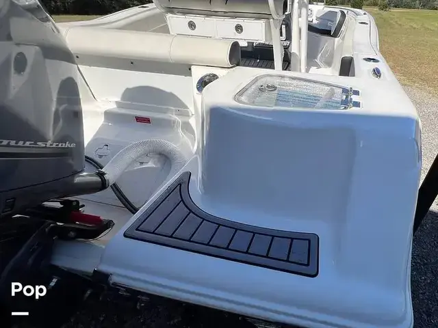 Tidewater Boats 210 CC Adventure