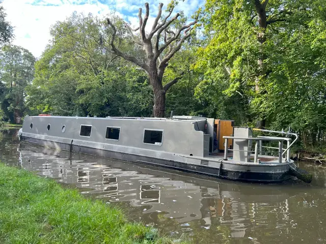 Viking Canal Boats 60' x 10' Widebeam