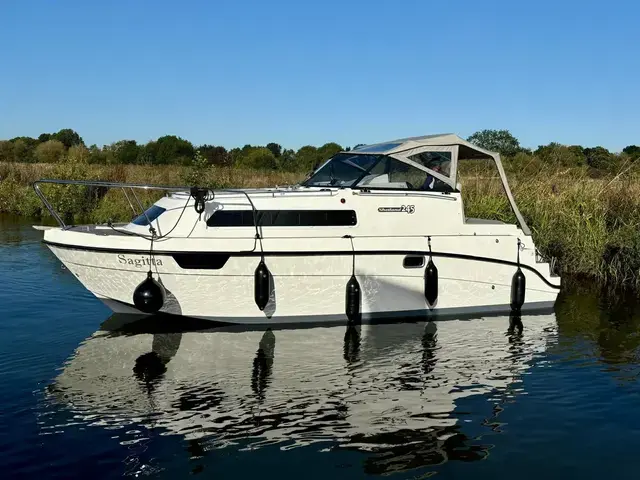 Shetland 245 Outboard