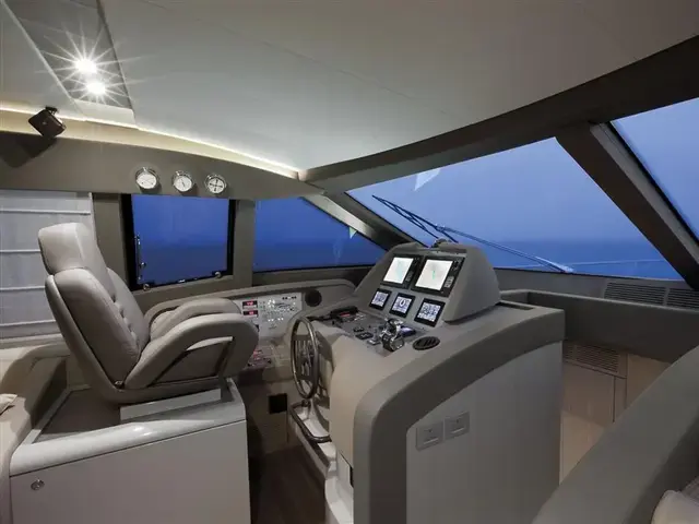 Ferretti Yachts 650