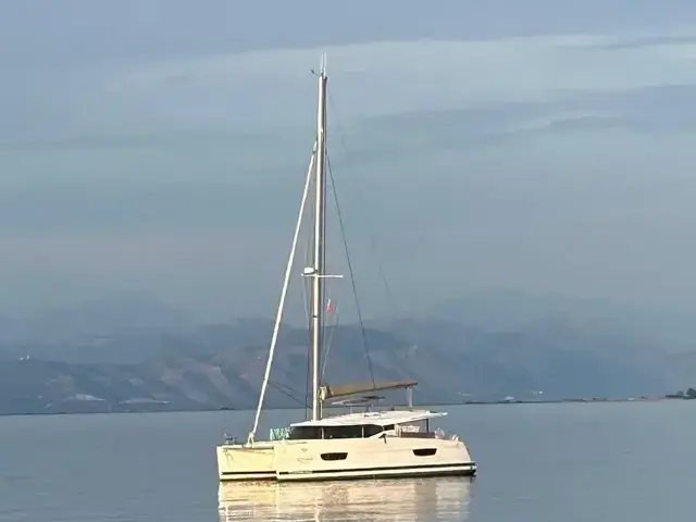 Fountaine Pajot Lucia 40