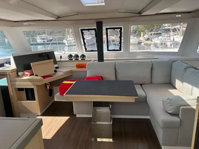 Fountaine Pajot Lucia 40