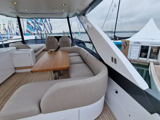 Azimut 68 Flybridge