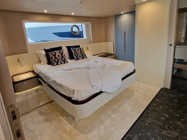 Azimut 68 Flybridge