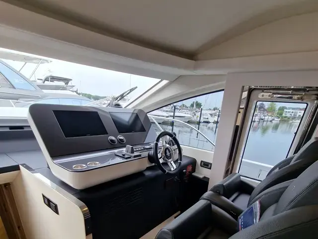 Azimut 68 Flybridge