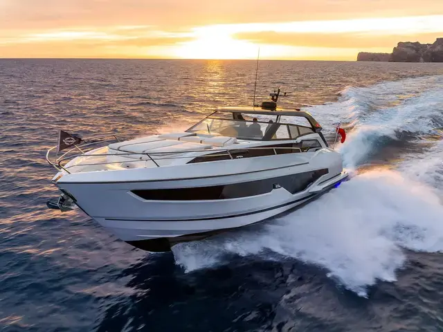 Sunseeker SUPERHAWK 55