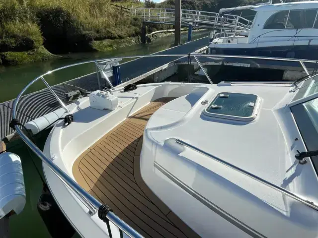 Beneteau Antares 760