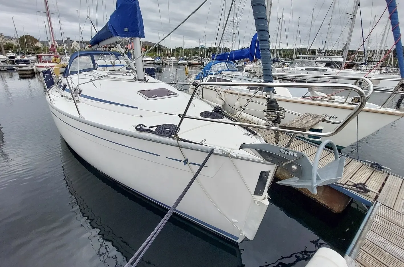 2007 Bavaria 30 cruiser