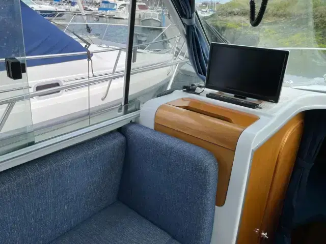 Beneteau Antares 760