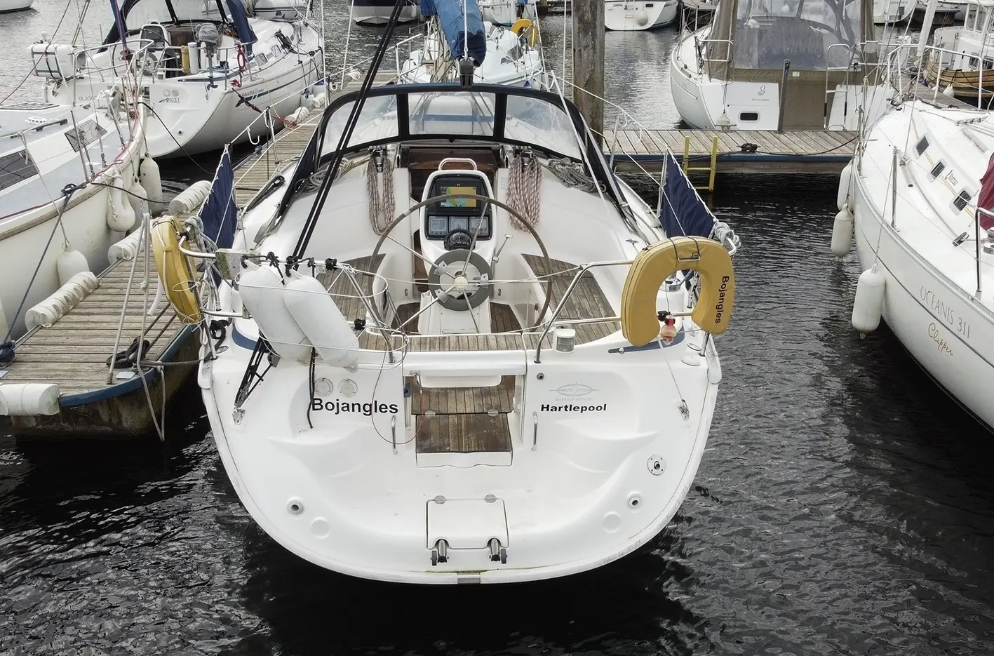 2007 Bavaria 30 cruiser