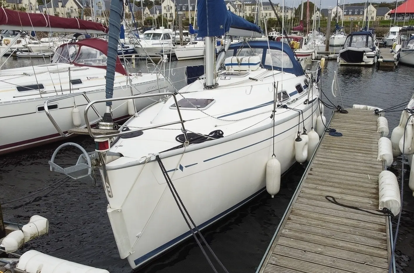 2007 Bavaria 30 cruiser