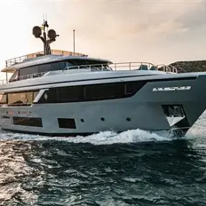 2023 Custom Line Navetta 30