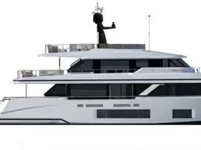 Custom Line Navetta 30