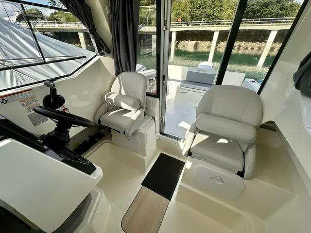 Quicksilver 625 Pilothouse