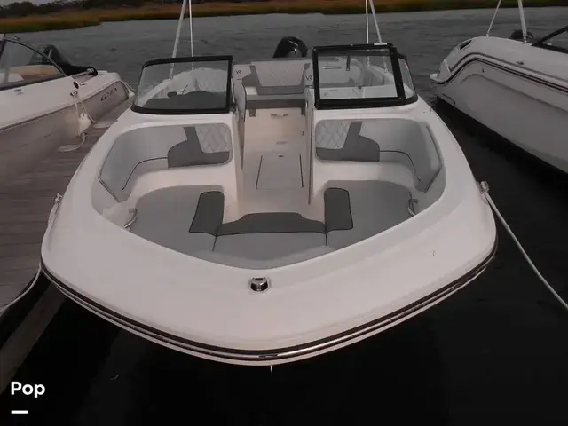 Bayliner Vr6