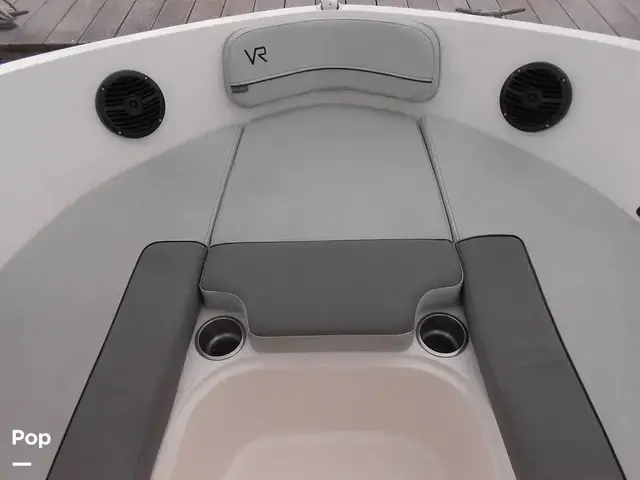 Bayliner Vr6