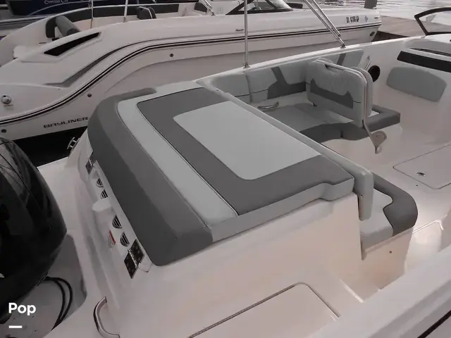 Bayliner Vr6