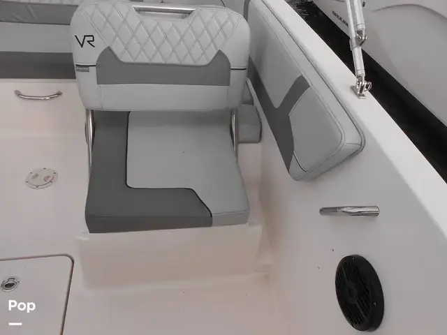 Bayliner Vr6