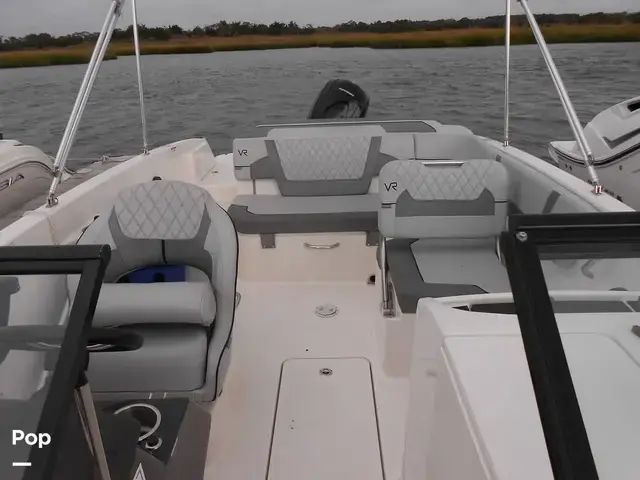 Bayliner Vr6