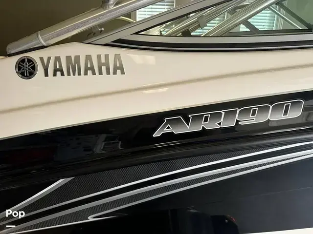 Yamaha Ar190