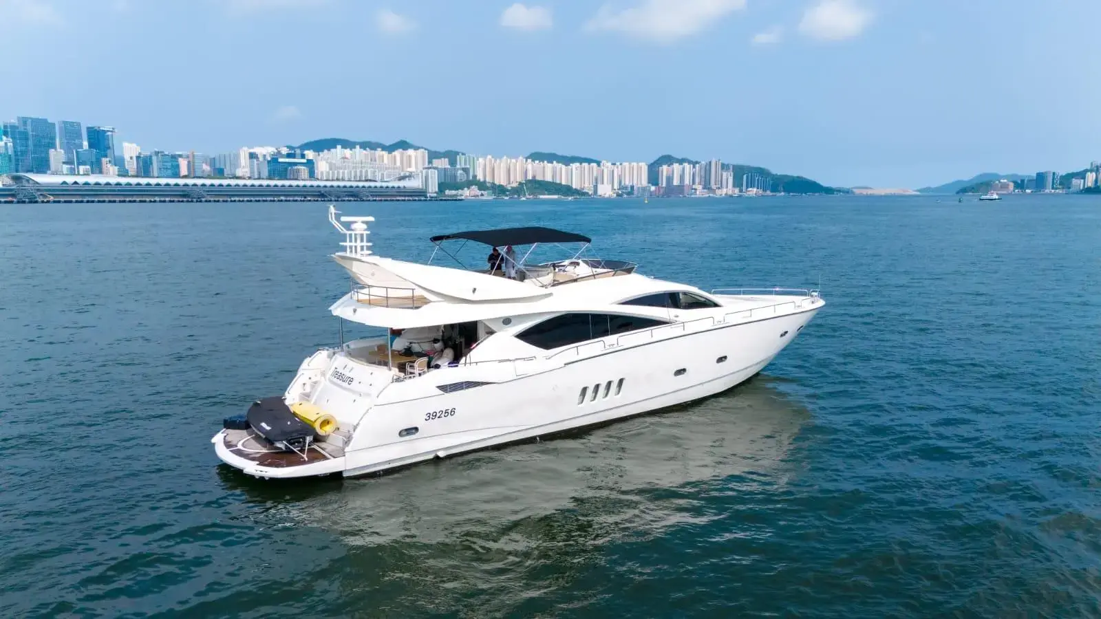 2005 Sunseeker predator 82