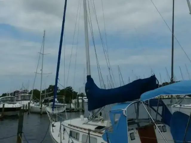 Sabre 32