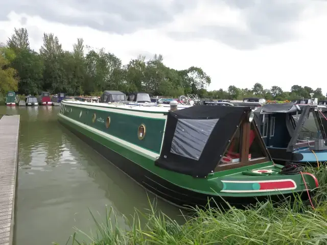 Colecraft Narrowboat