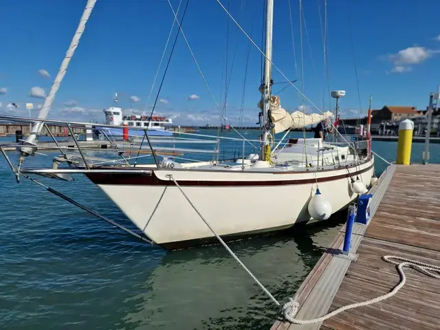 Tradewind 35