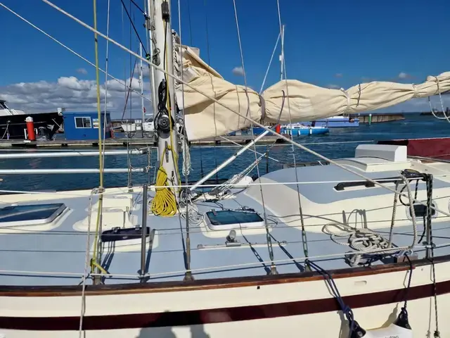 Tradewind 35