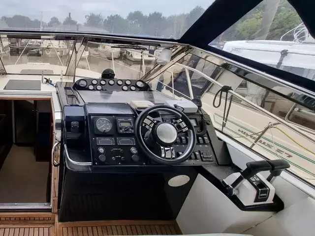 Fairline Targa 33