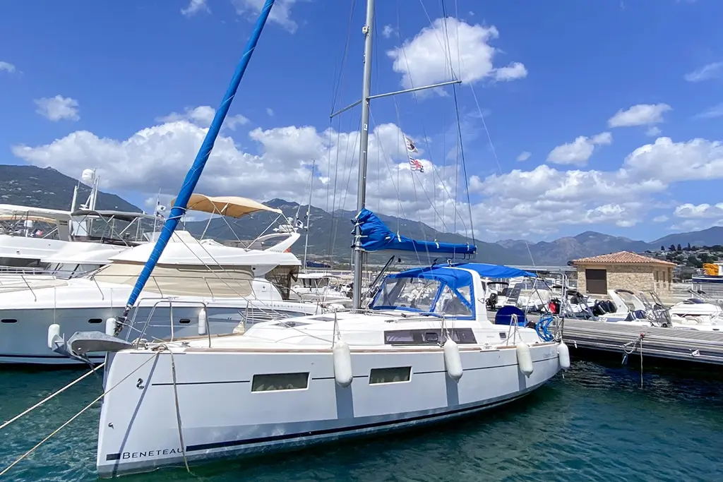 2015 Beneteau oceanis 35