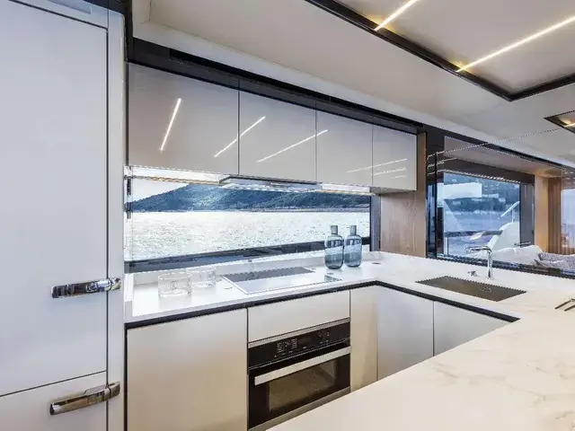 Absolute Navetta 68